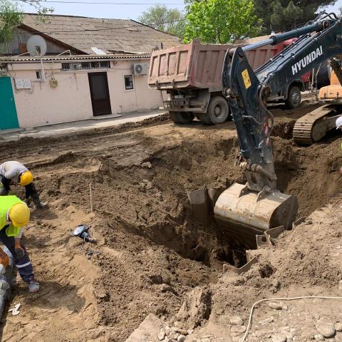 Sumqayıt Acıdarə Kalektrnin tikintisi